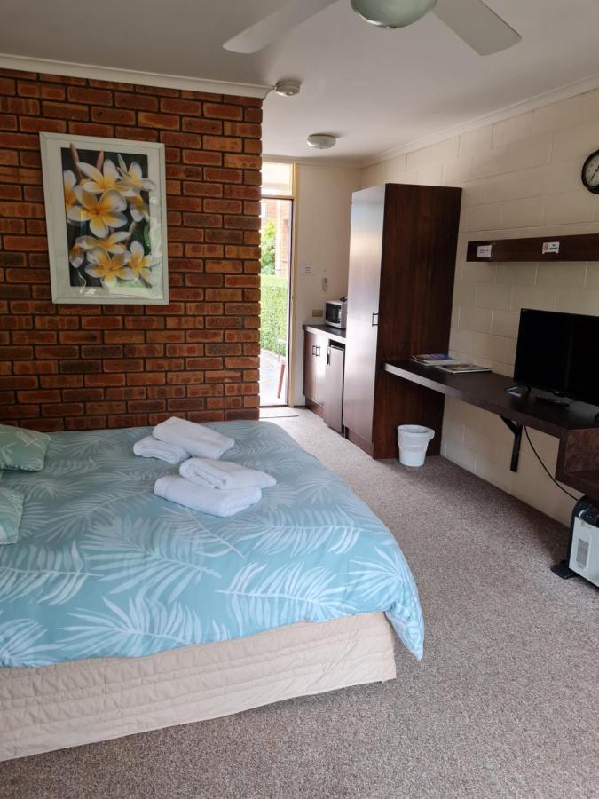 Toora Lodge Motel Buitenkant foto