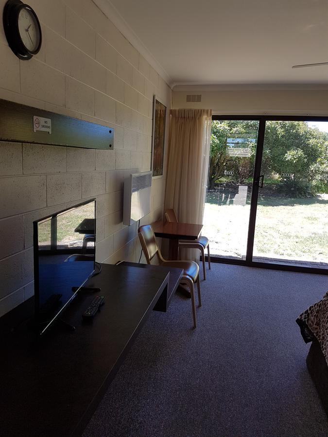 Toora Lodge Motel Buitenkant foto