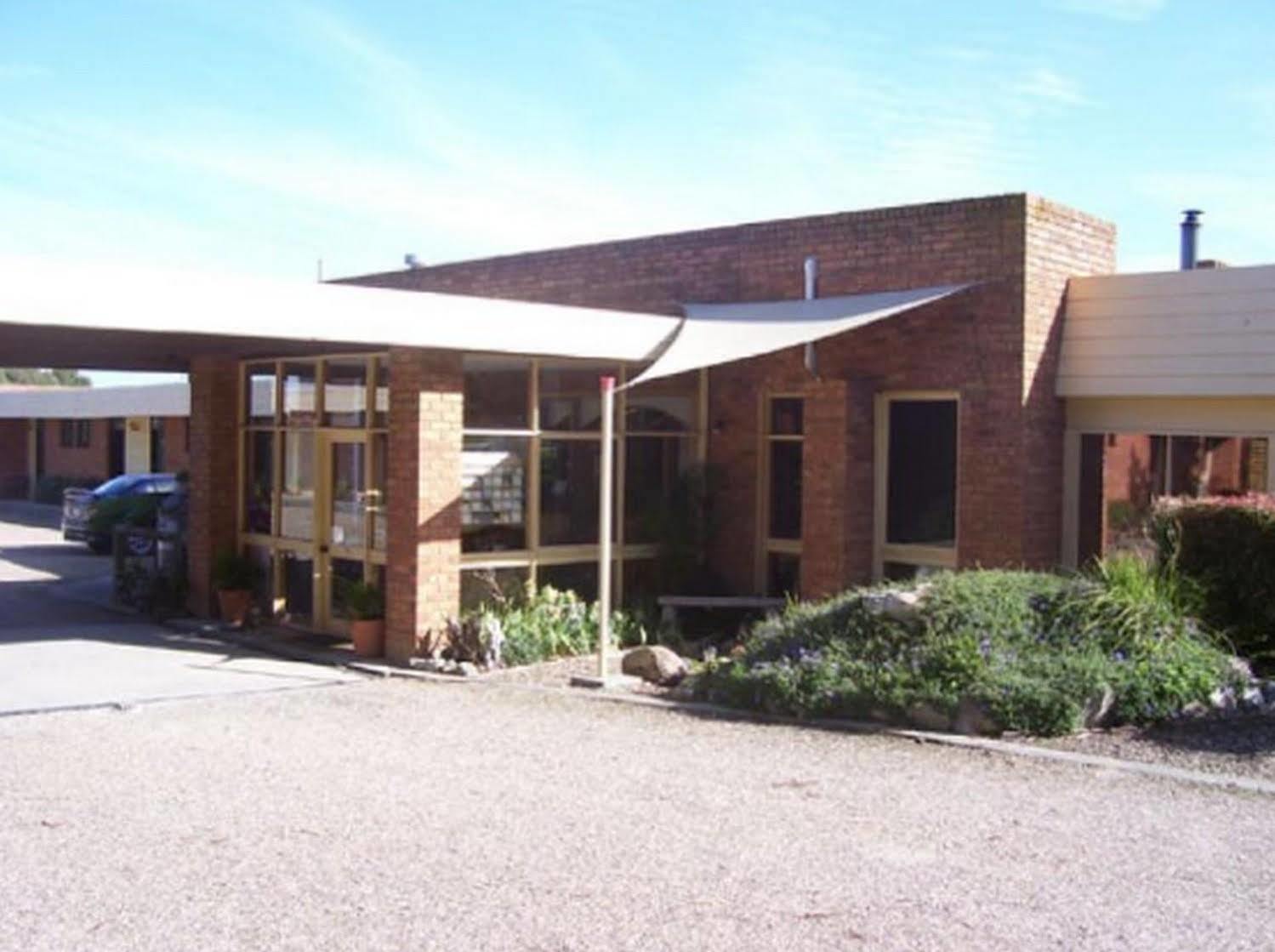 Toora Lodge Motel Buitenkant foto